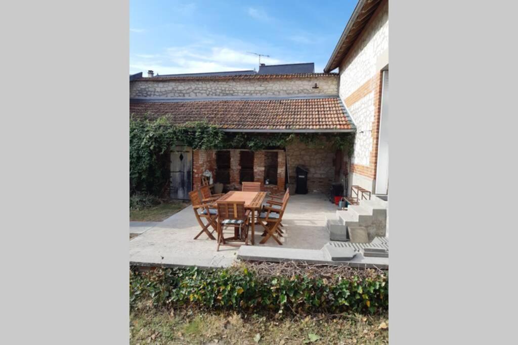 Gite, Maison A La Campagne Ardennes, Aisne,Marne Le Thour ภายนอก รูปภาพ